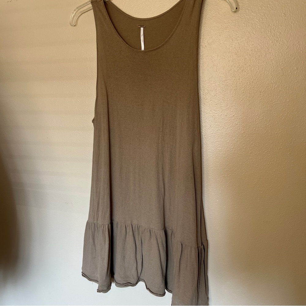 Sleeveless Ruffle Hem Top - Beige